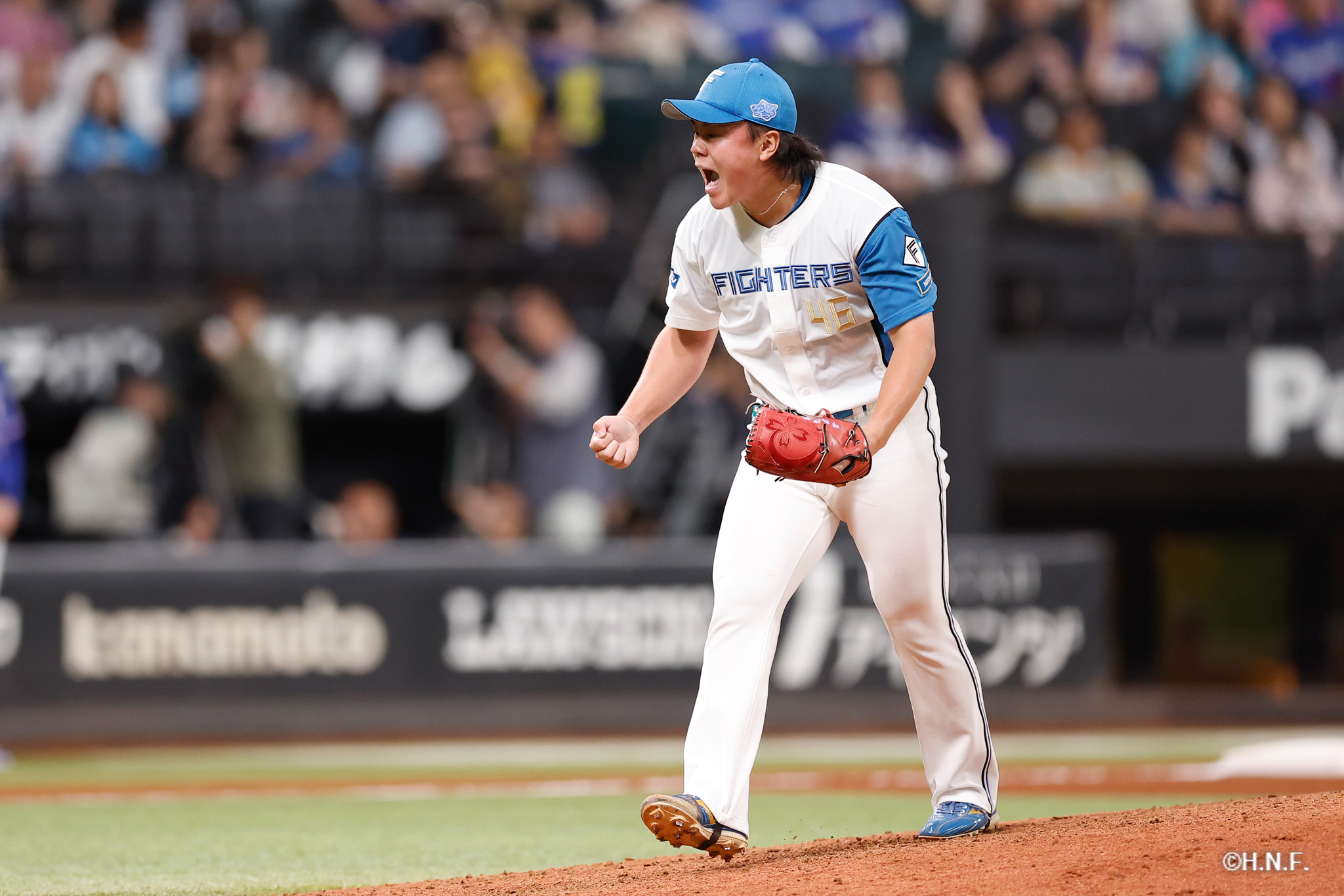 8回表、畔柳投手02