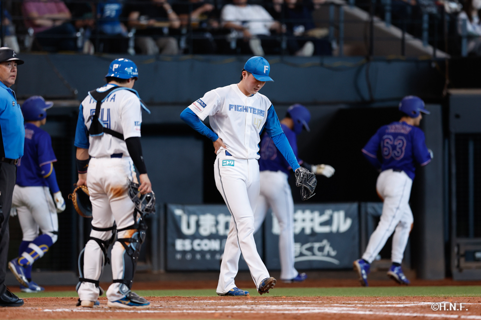 9回表、柳川投手02