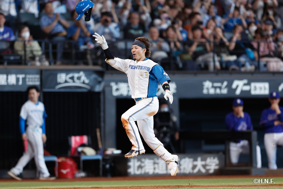 9回裏、水野選手15