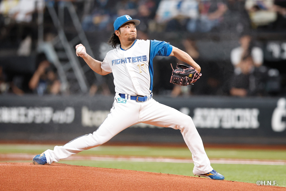 先発の伊藤投手01