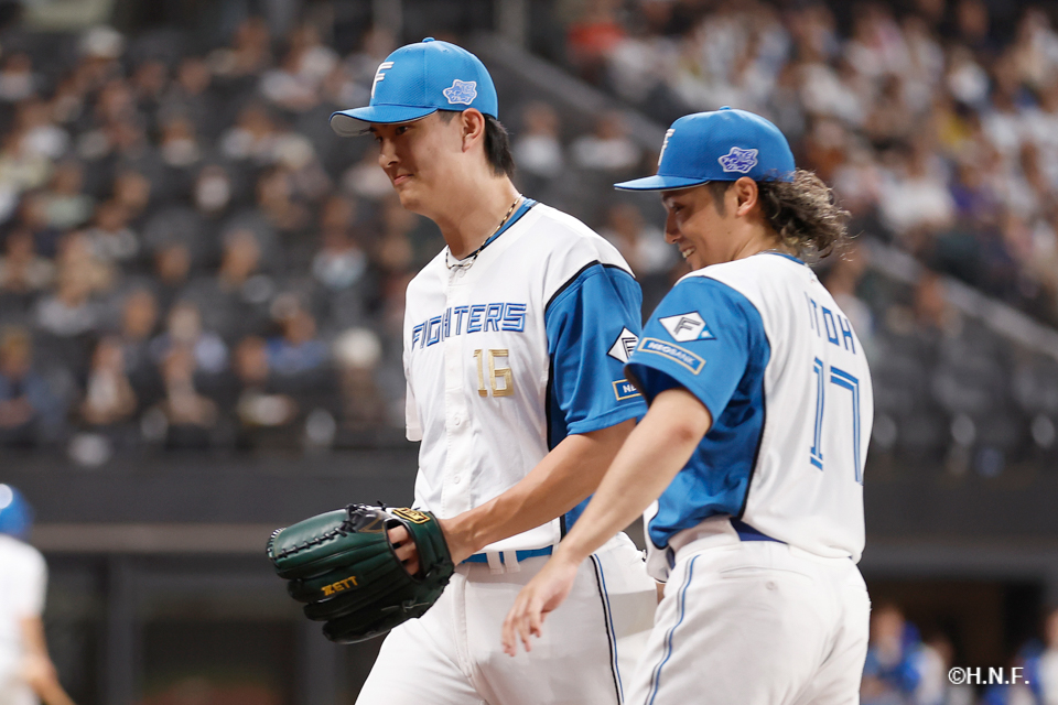 7回表、達投手と伊藤投手