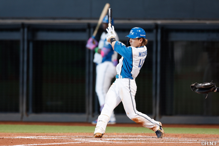 6回裏、水野選手