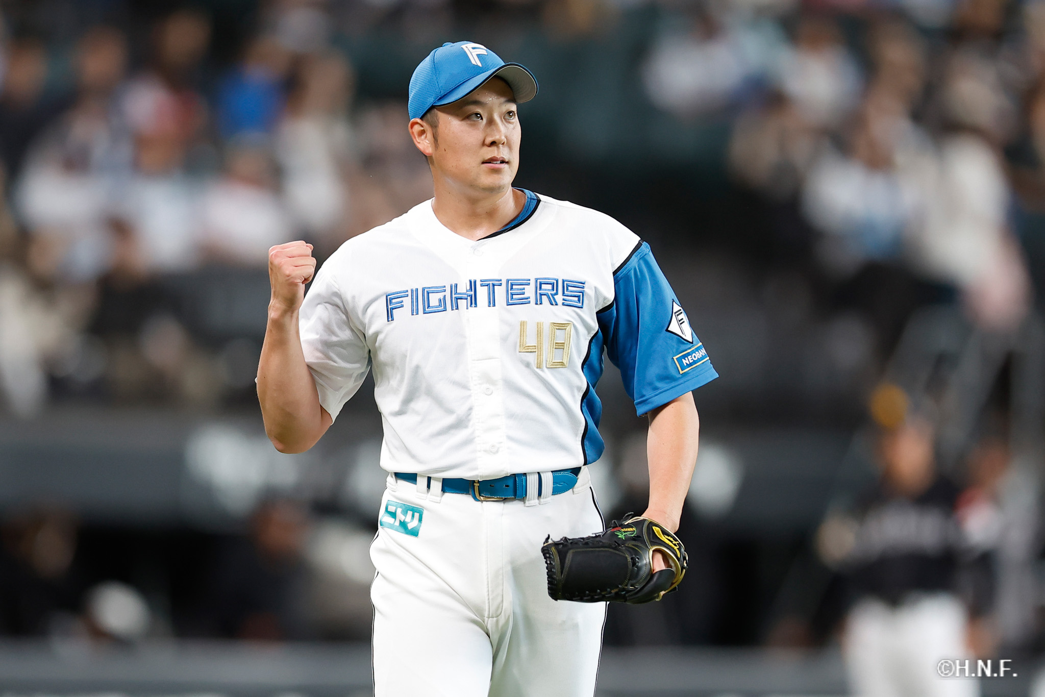 8回表、齋藤投手02