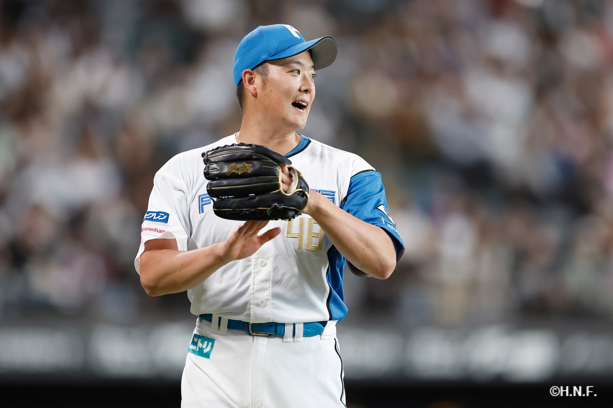 8回表、齋藤投手03