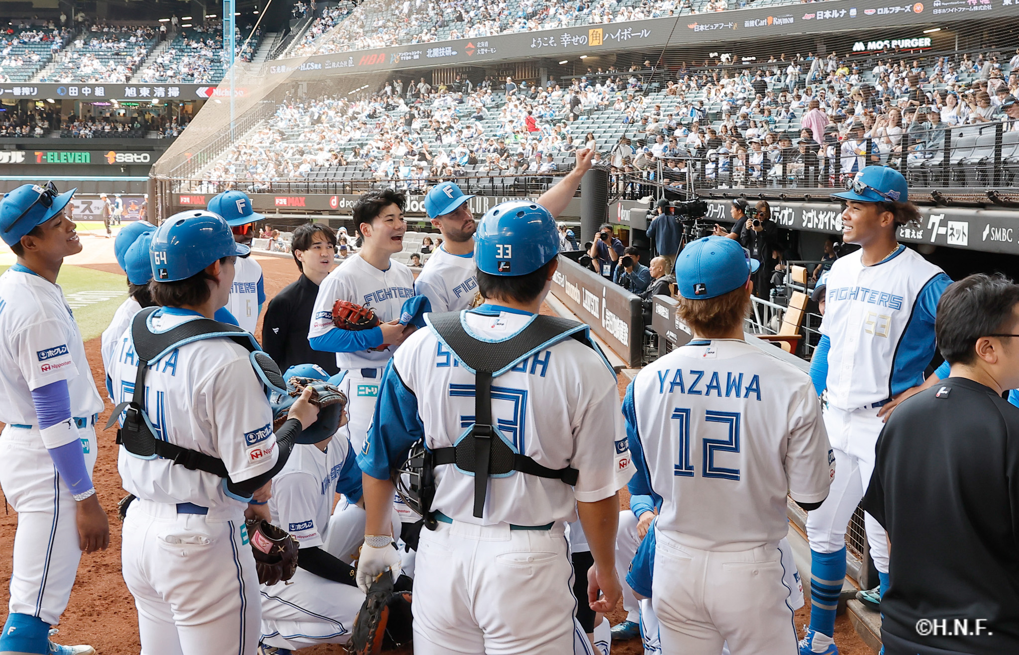 試合前の選手たち