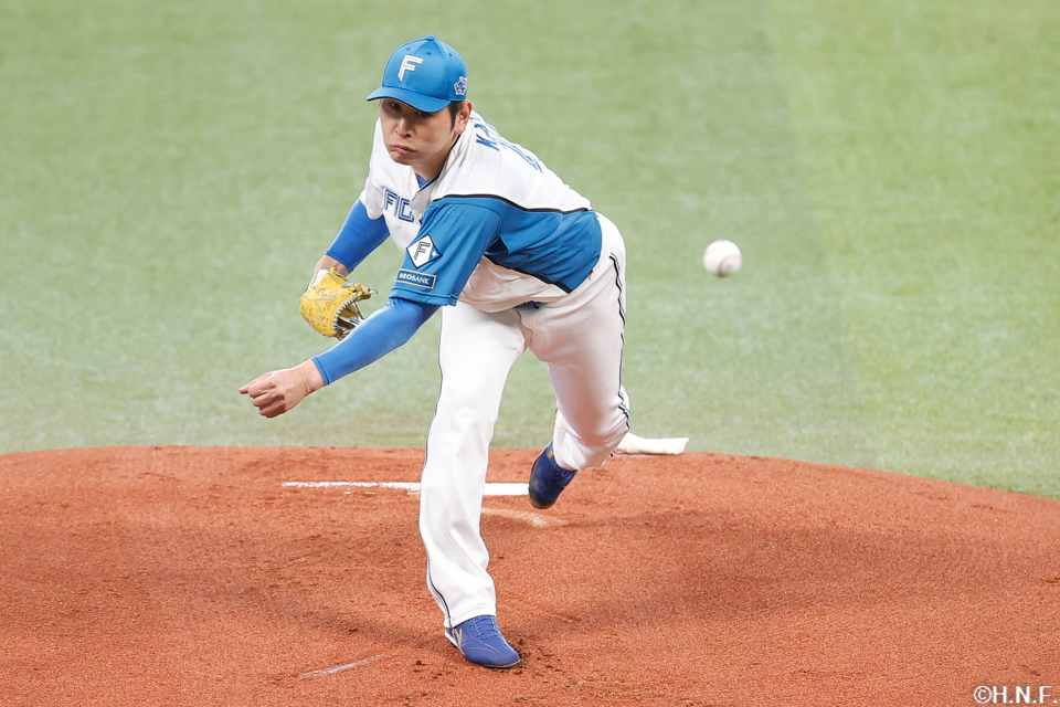 先発の加藤貴投手01