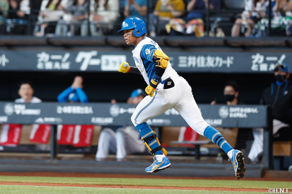 1回裏、水谷選手