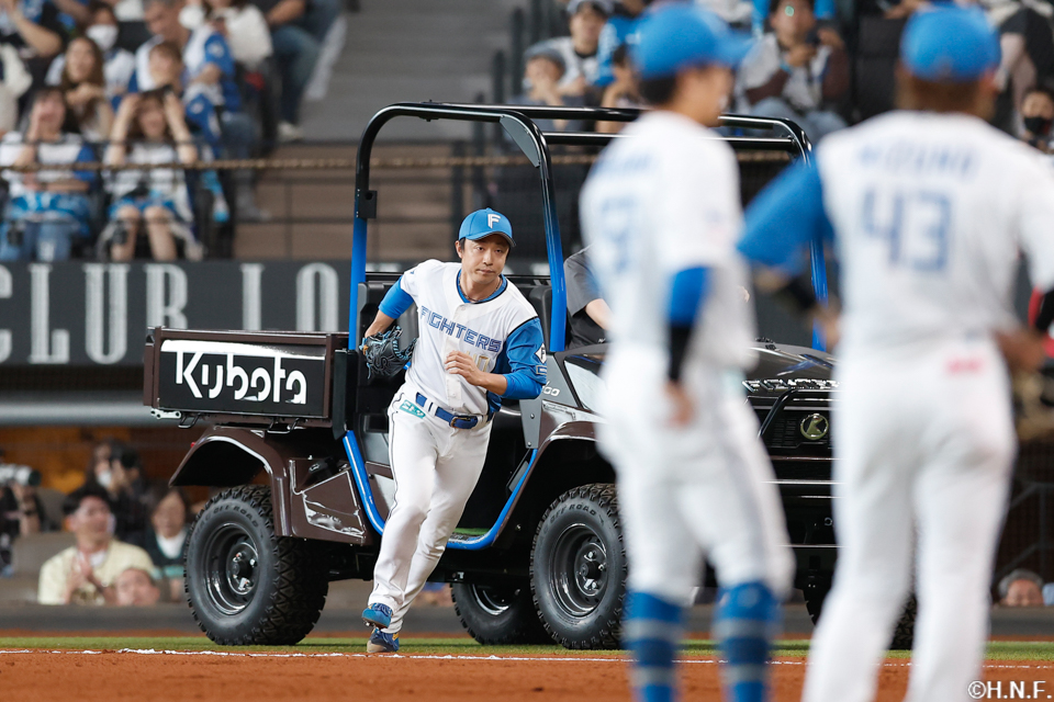 8回表、島本投手01