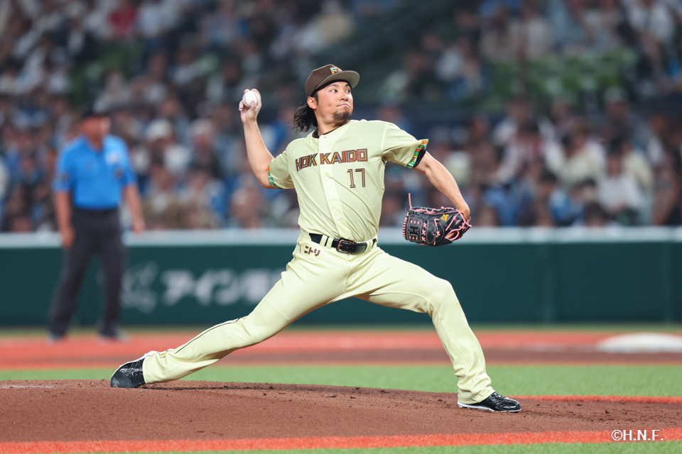 先発の伊藤投手01