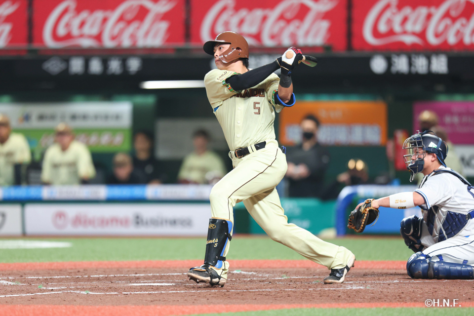   <span>4回表、野村選手</span>
