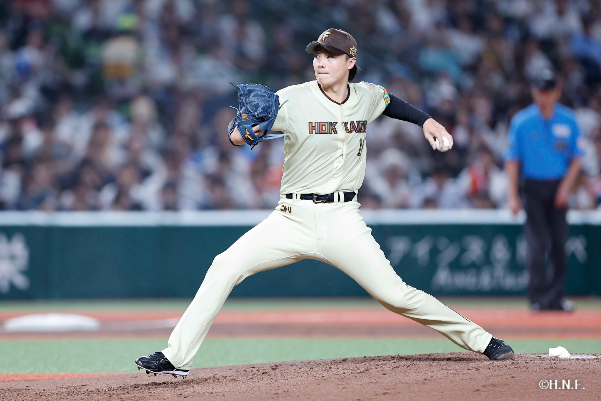 先発の山﨑福投手01