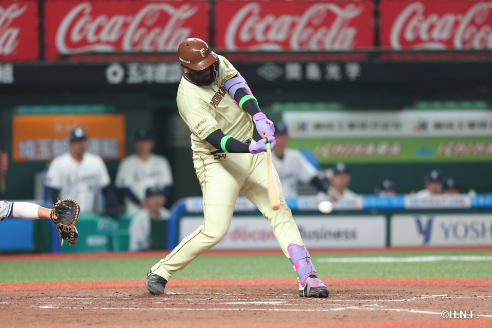 4回表、レイエス選手