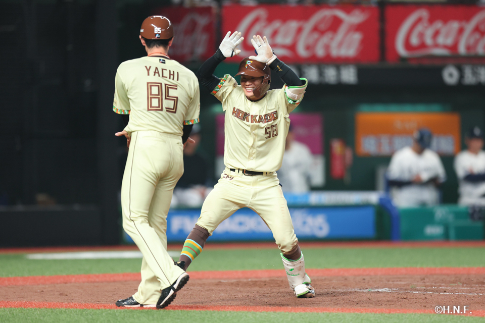 9回表、奈良間選手02