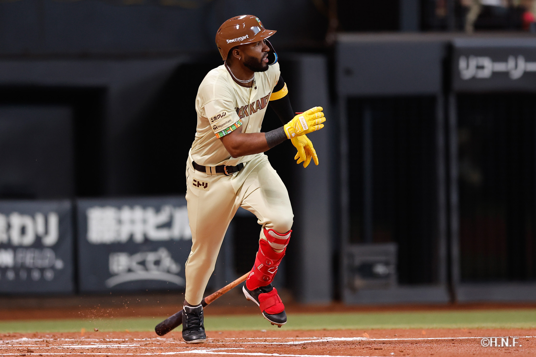 1回裏、カストロ選手01