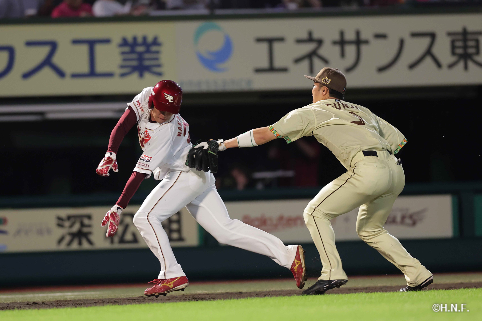 6回裏、郡司選手