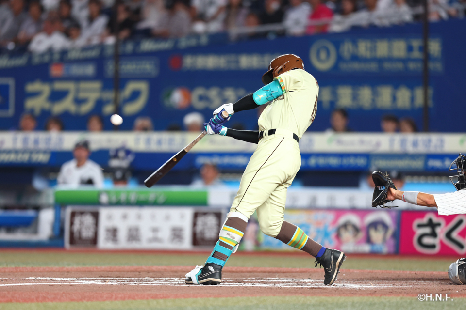 7回表、万波選手01
