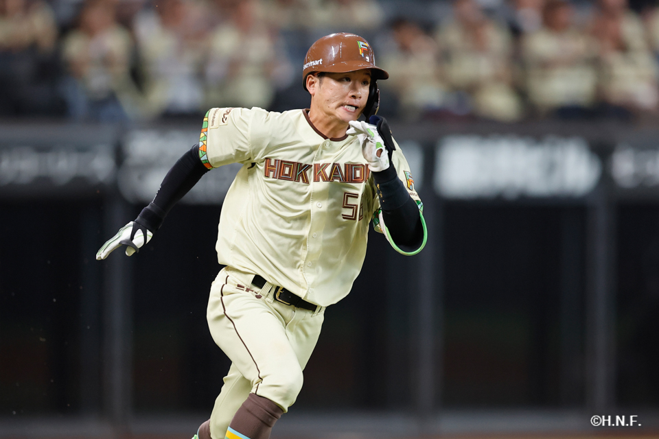 3回裏、奈良間選手02