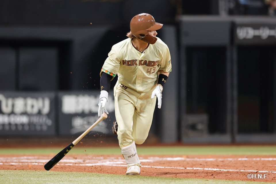 8回裏、水野選手02