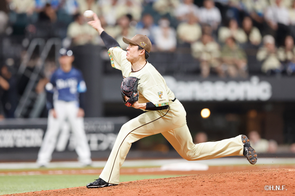 9回表、田中正義投手01