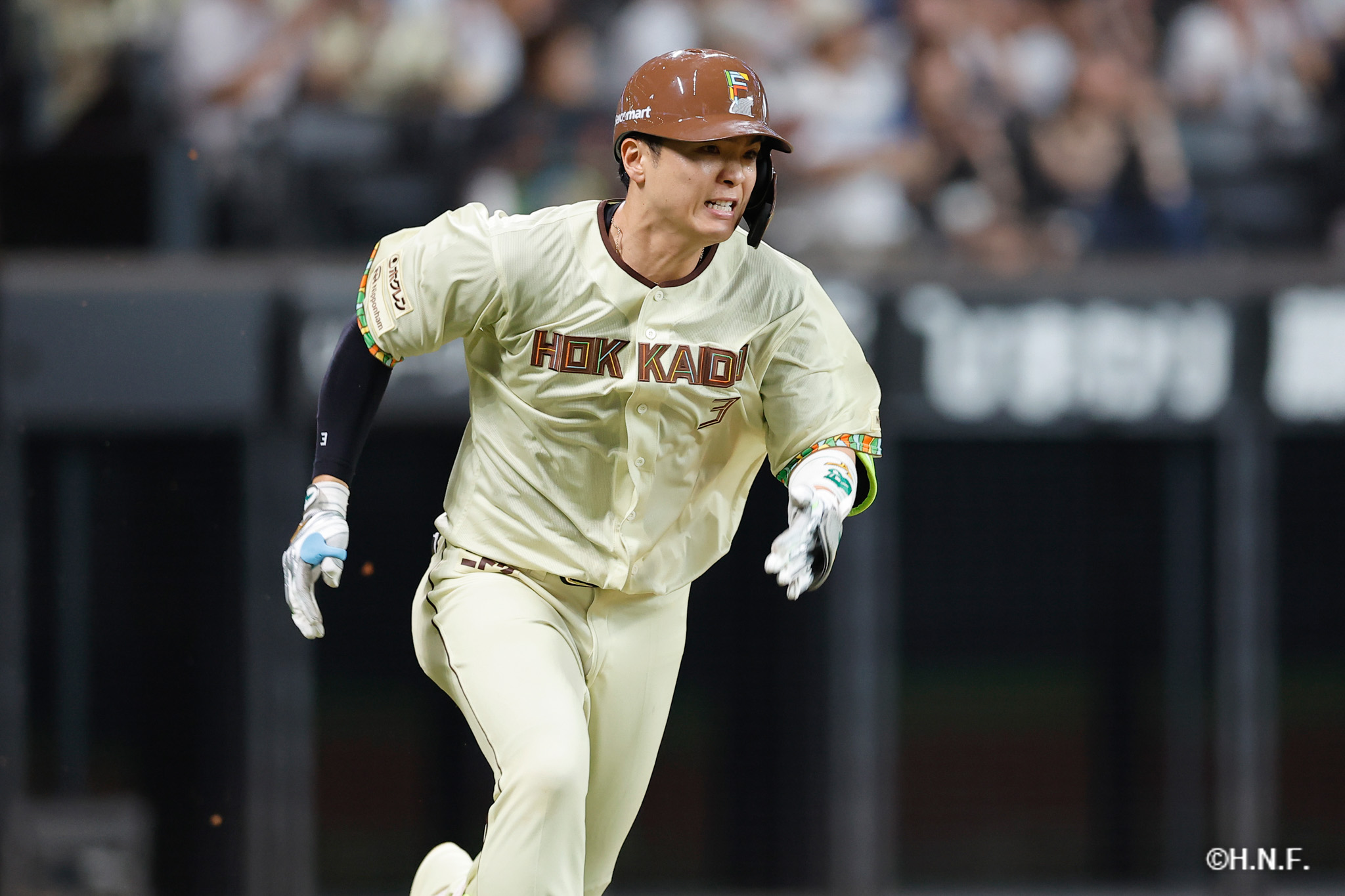 8回裏、郡司選手02