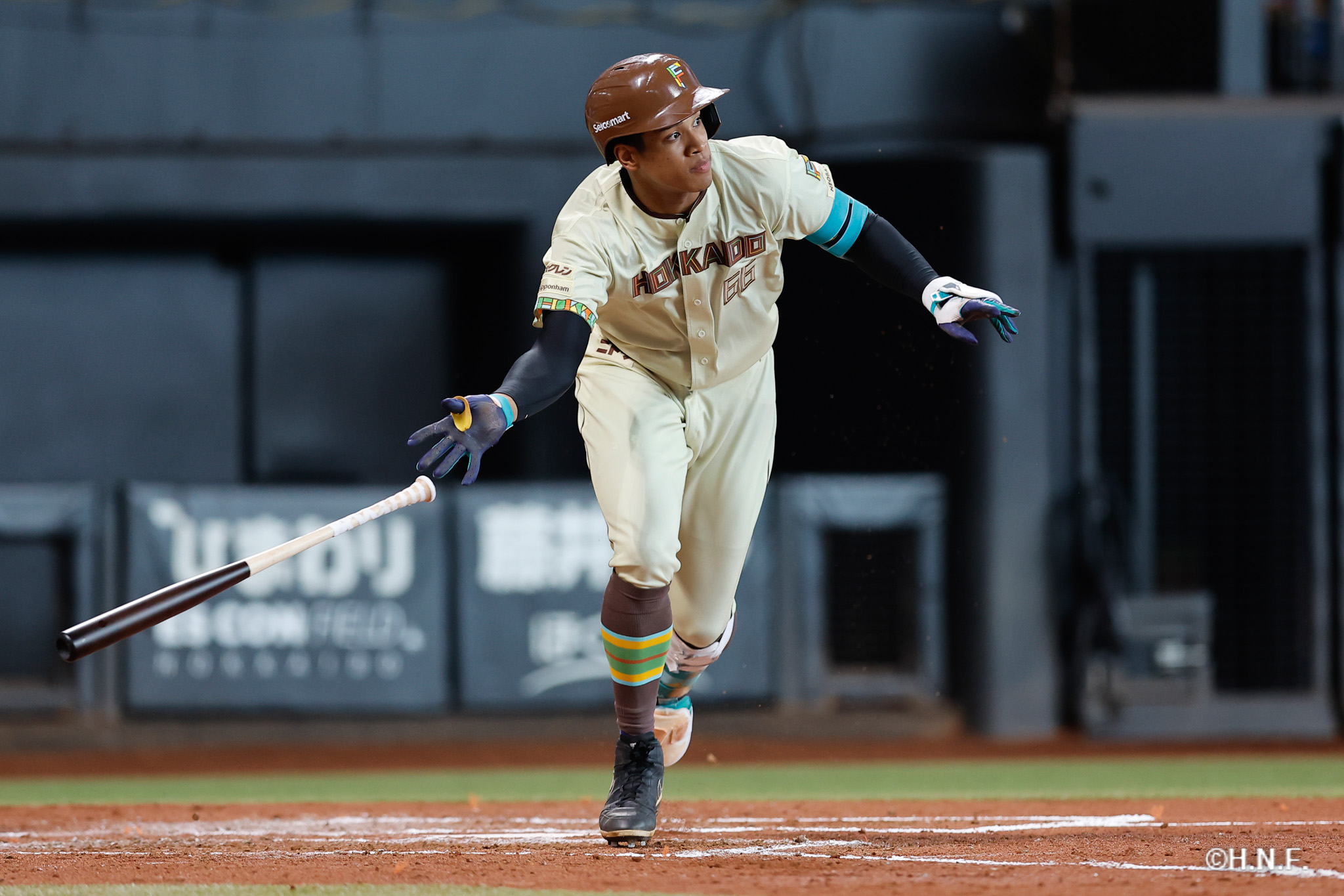 4回裏、万波選手