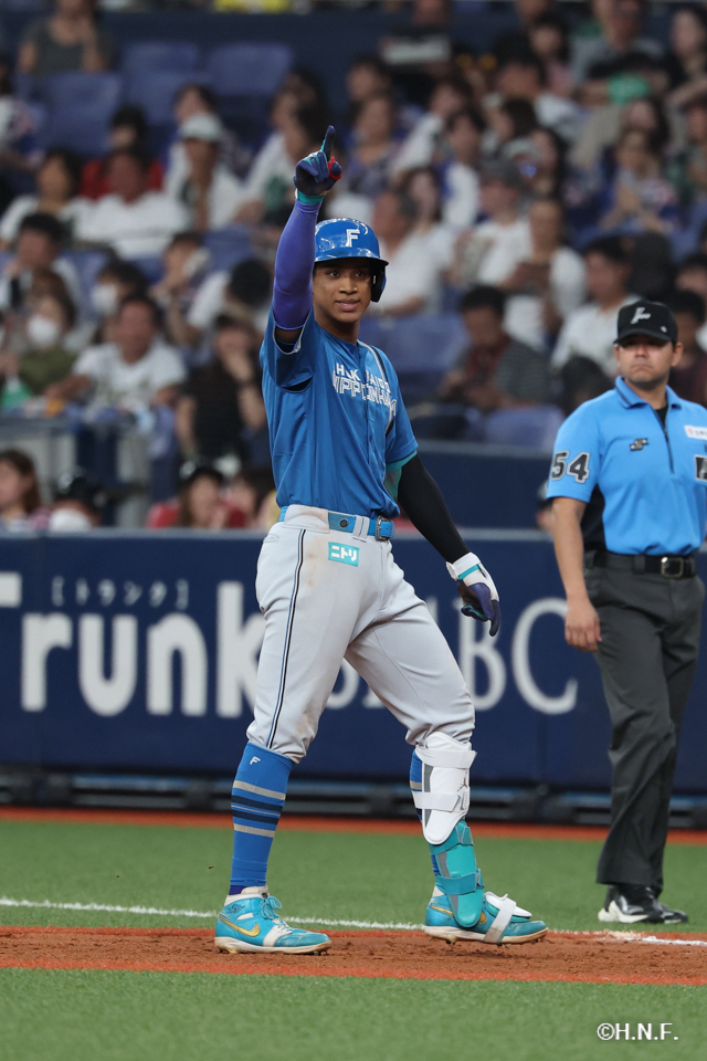 9回表、万波選手