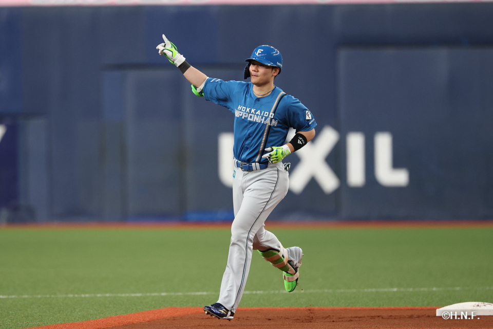 1回表、清宮選手01