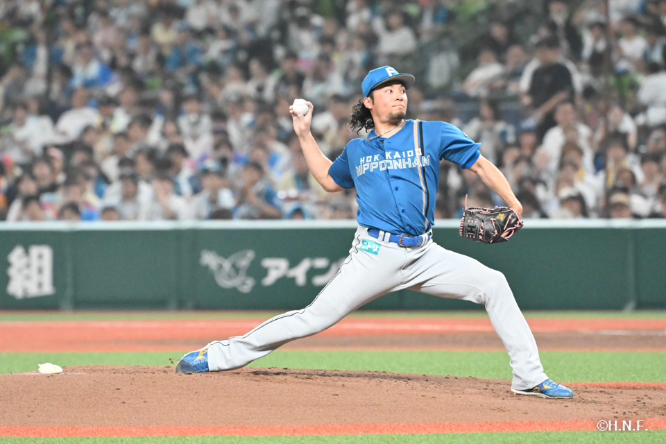 先発の伊藤投手01