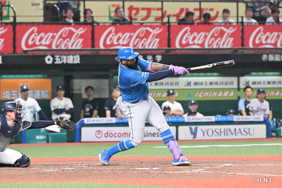 2回表、レイエス選手01