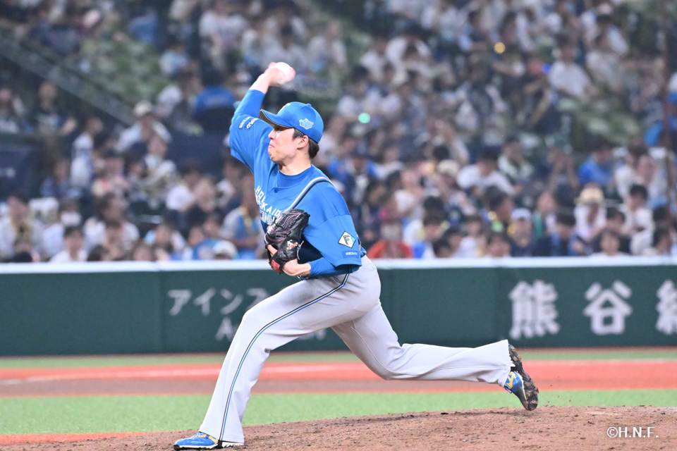 10回裏、田中正義投手01