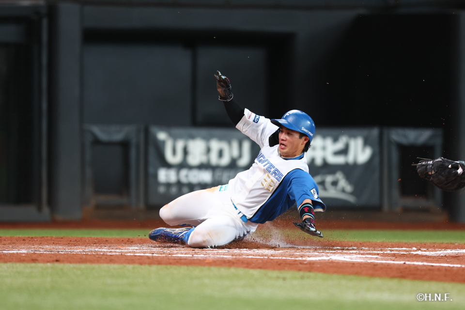 7回裏、細川選手04