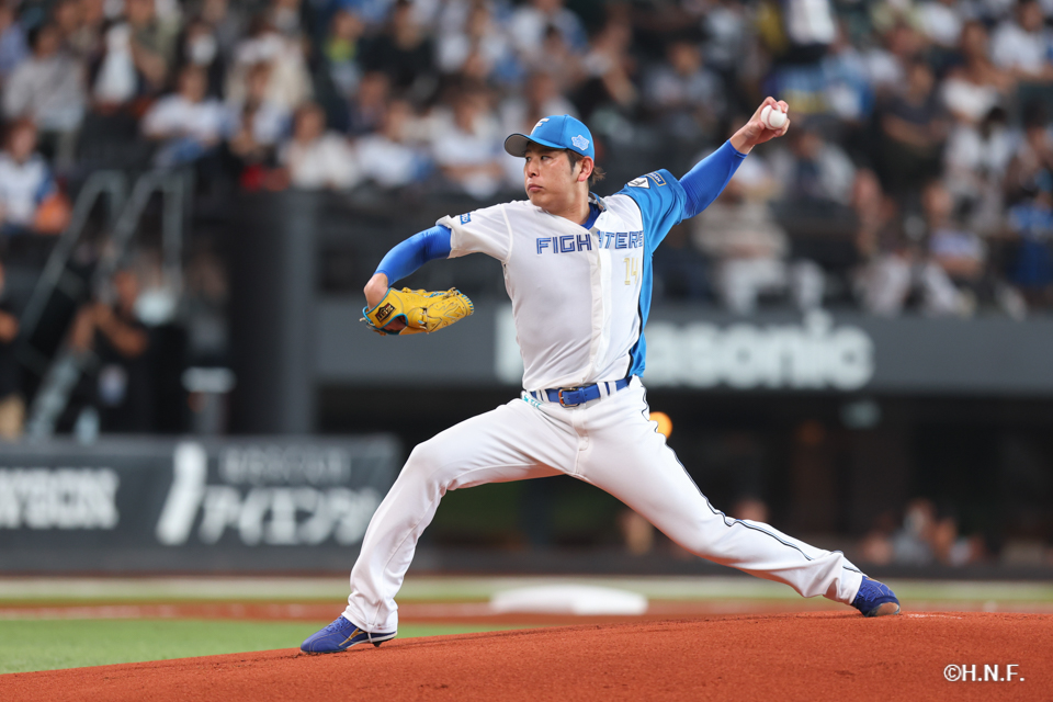先発の加藤貴投手15