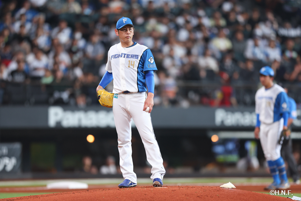 先発の加藤貴投手16