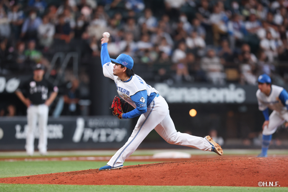 9回表、金村投手01