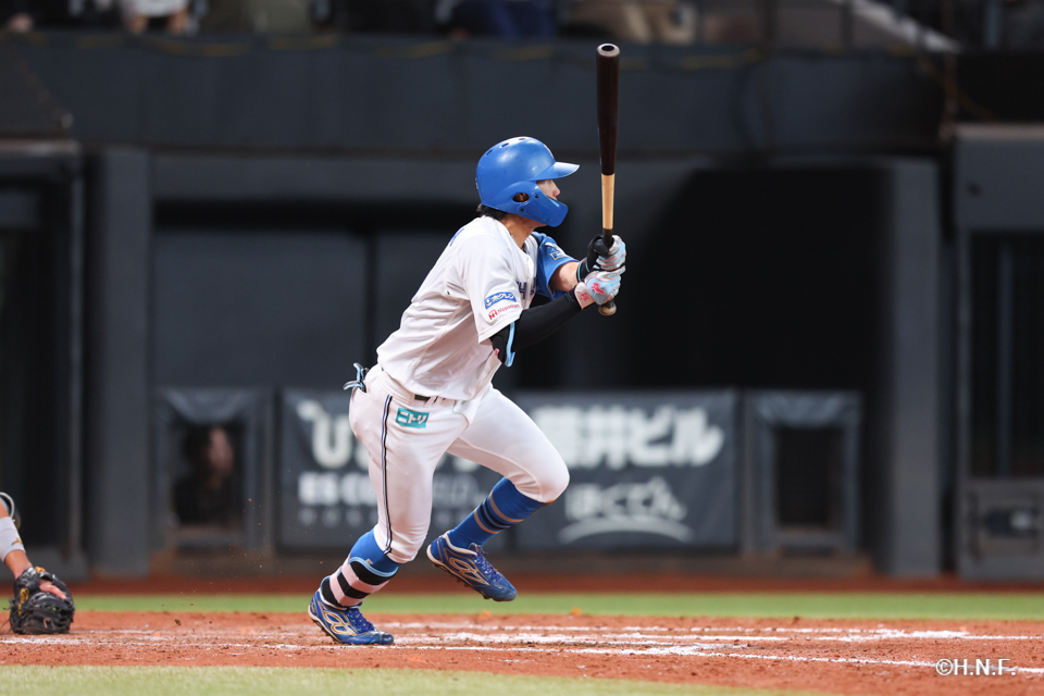 9回裏、細川選手01
