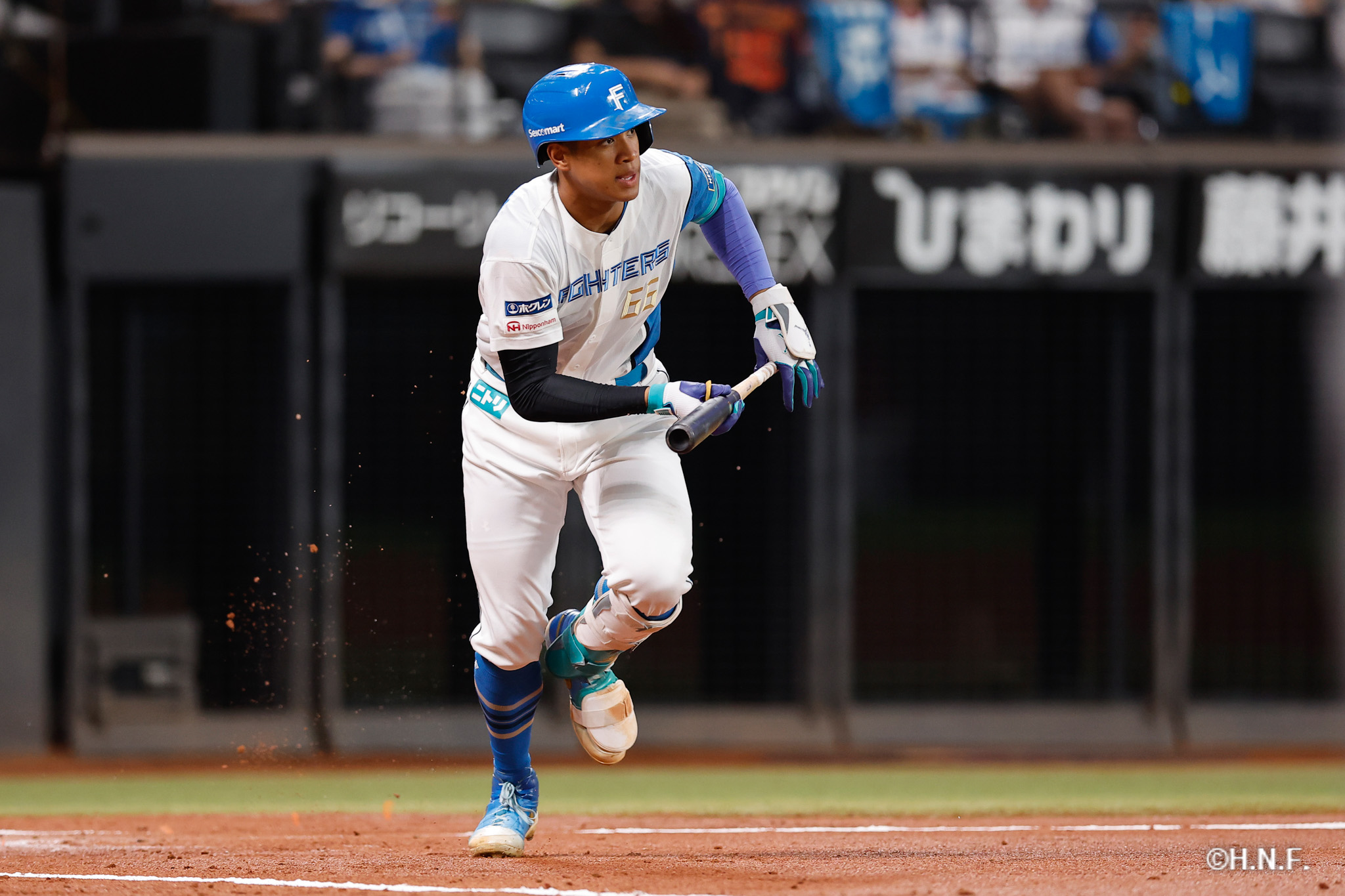 3回裏、万波選手01