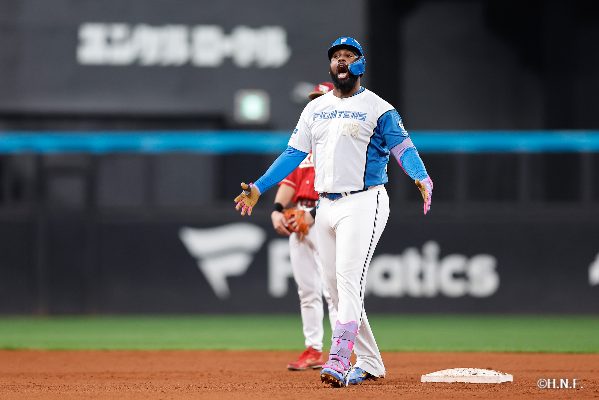 8回裏、レイエス選手06