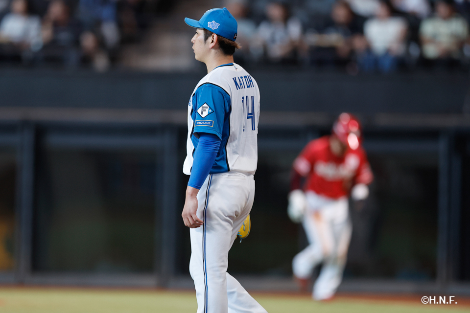 先発の加藤投手03