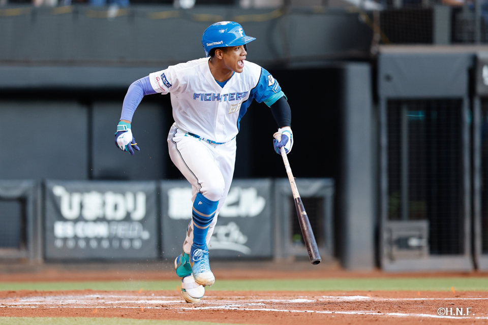 7回裏、万波選手03