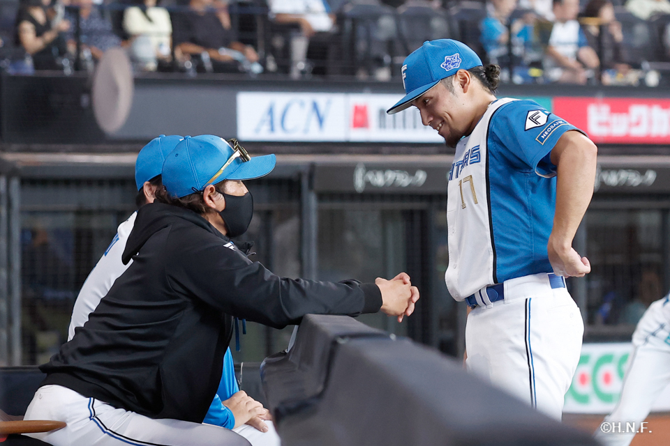 先発の伊藤投手12