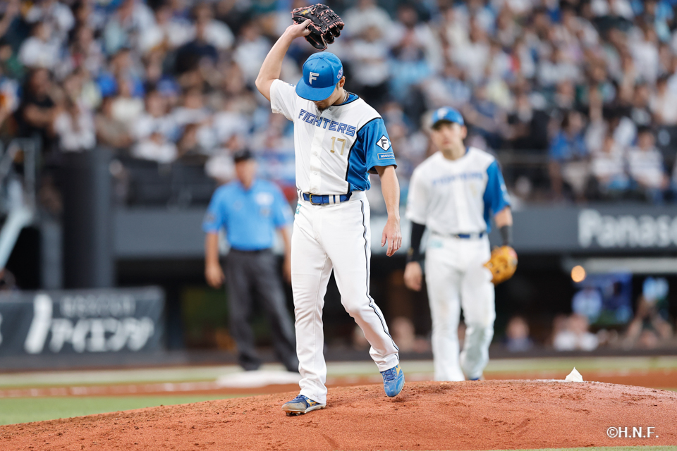 先発の伊藤投手13