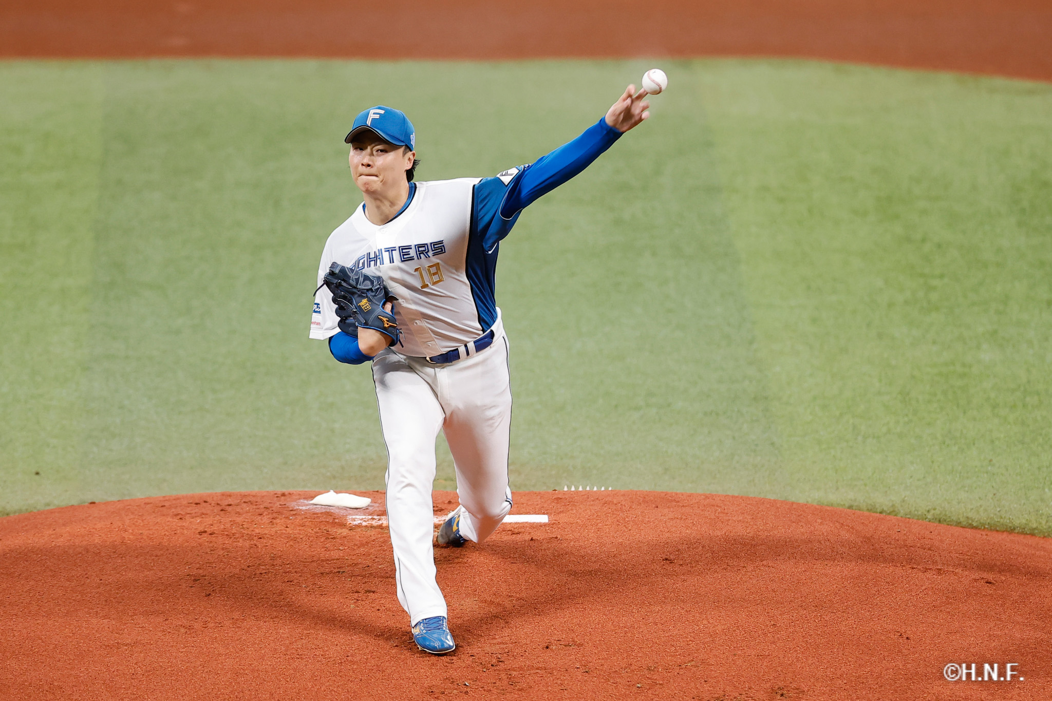 先発の山﨑福投手01