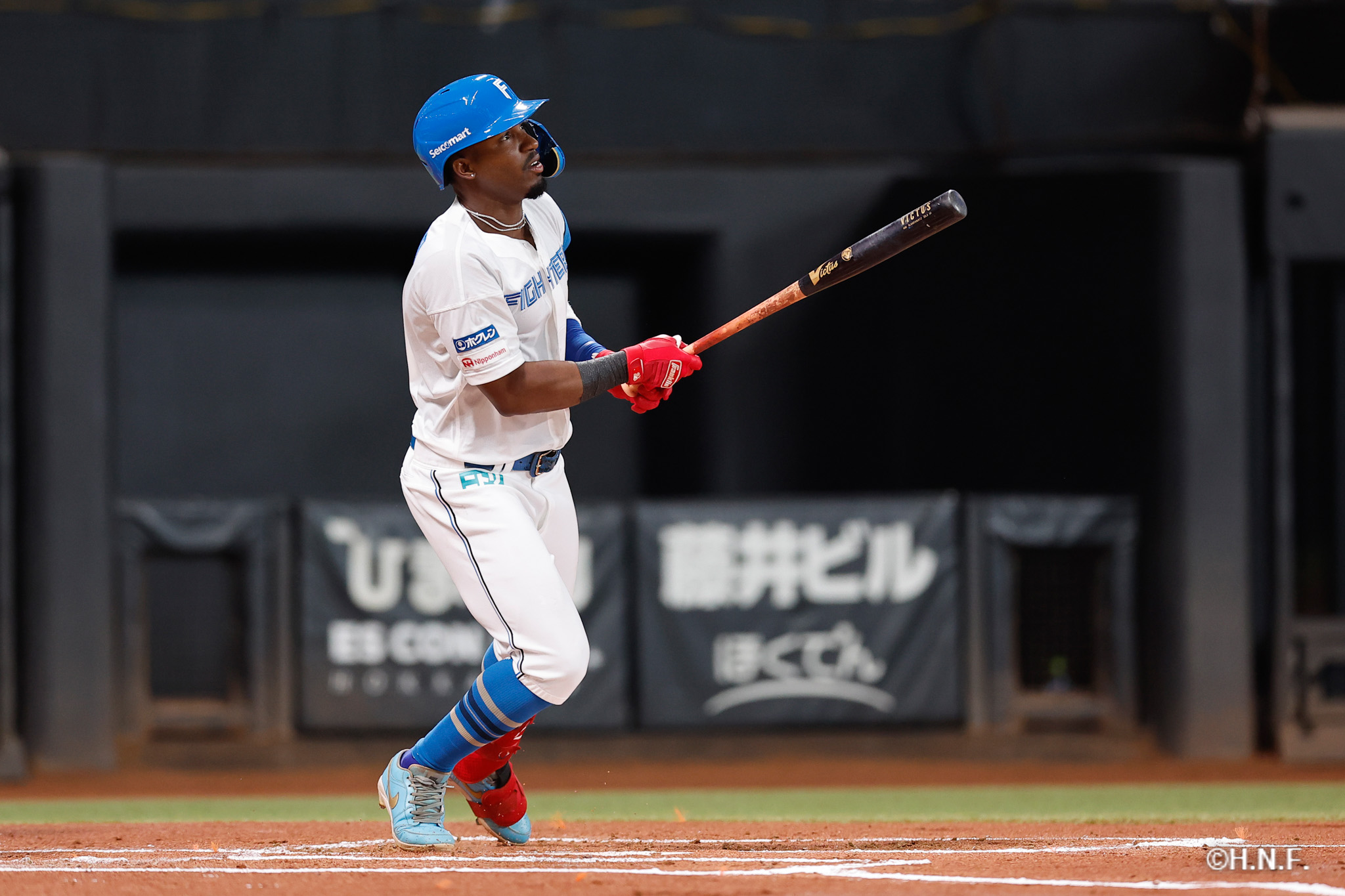 1回裏、カストロ選手02