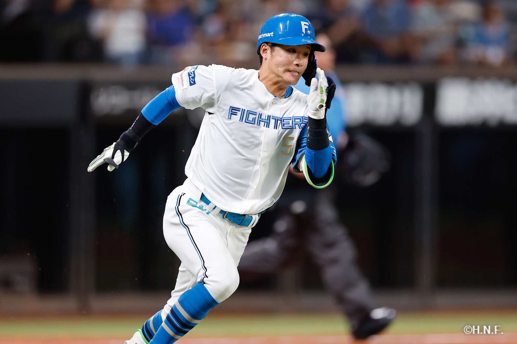 5回裏、奈良間選手02