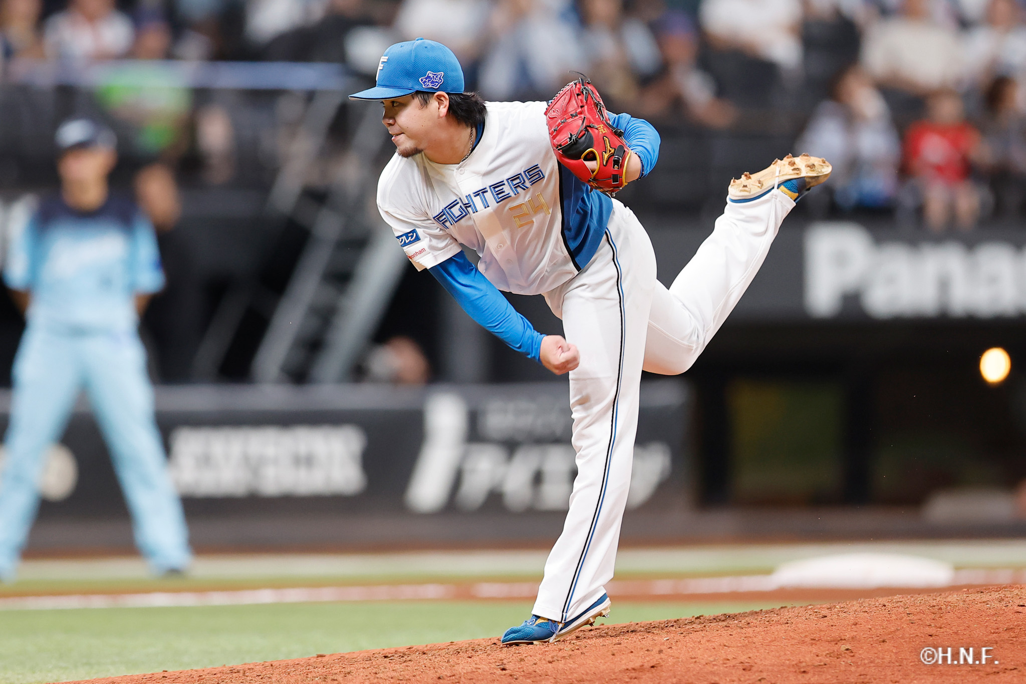 6回表、金村投手01