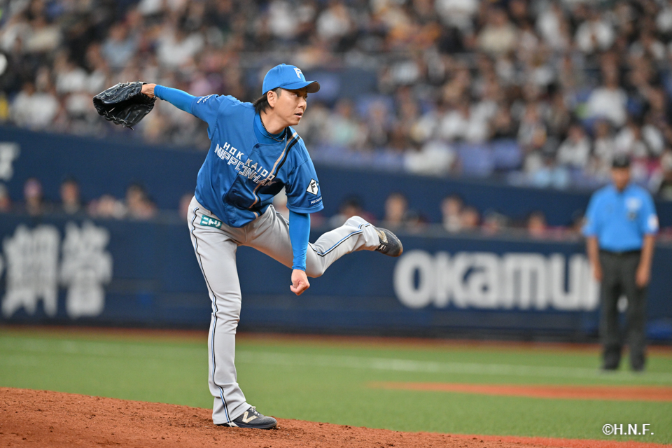 8回裏、宮西投手01