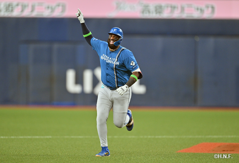 6回表、レイエス選手02