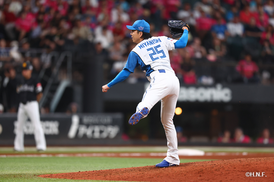 9回表、宮西投手03