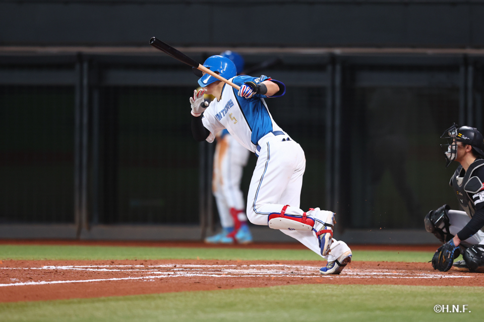 7回裏、野村選手