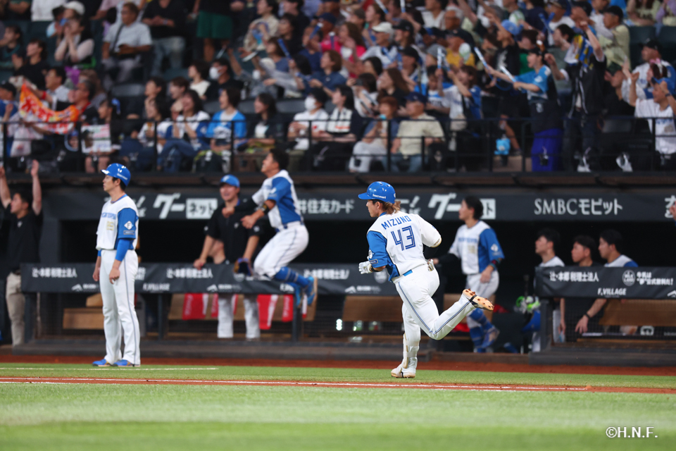 7回裏、水野選手04